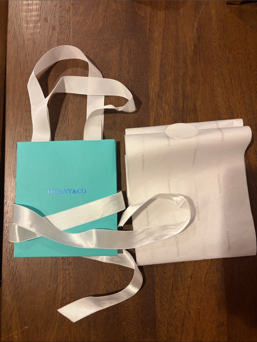 TIFFANY & CO NEW Gift Bag Tissue Ribbon Set Paper Bag Small Jewelry Size